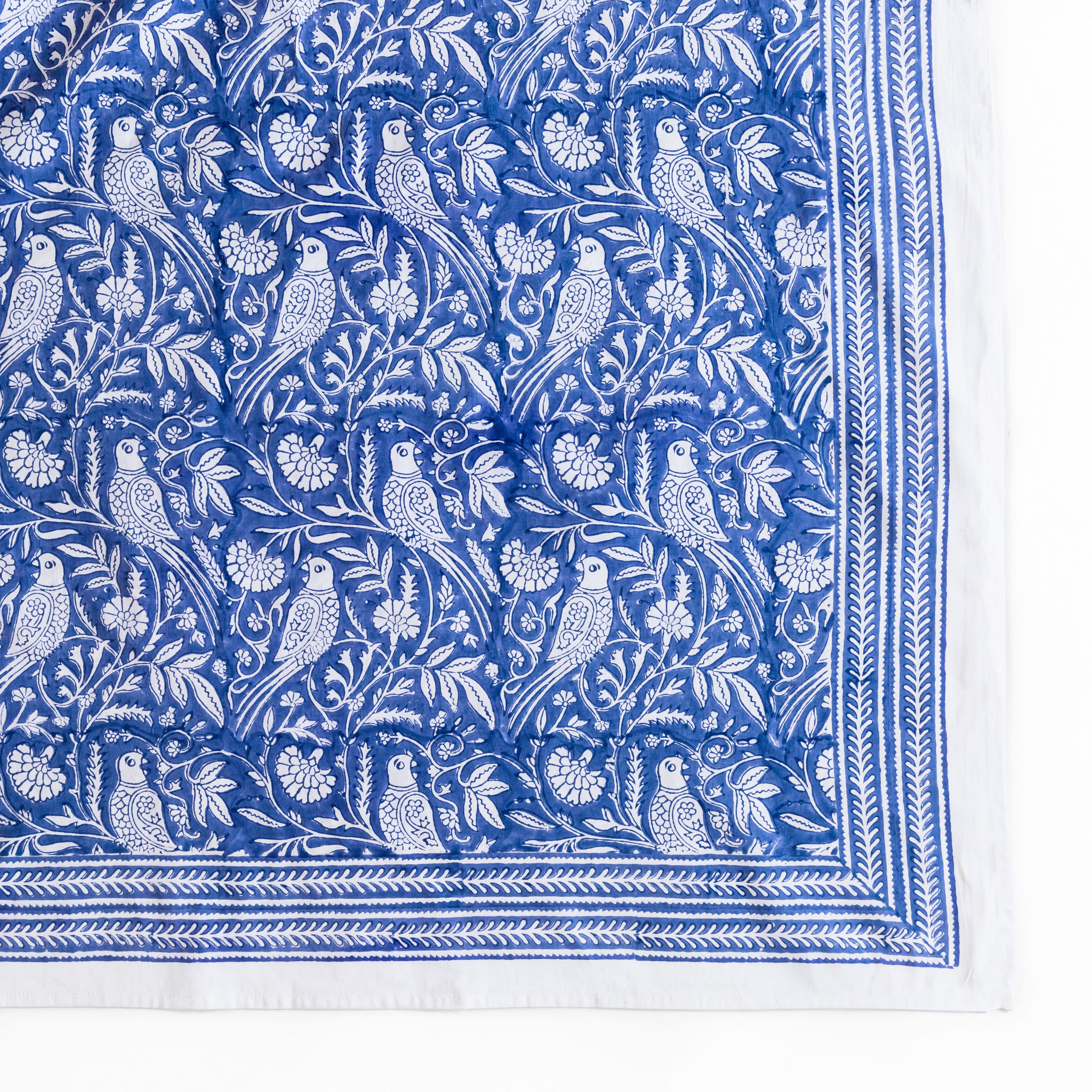 PARROT TABLECLOTH IN BLUE