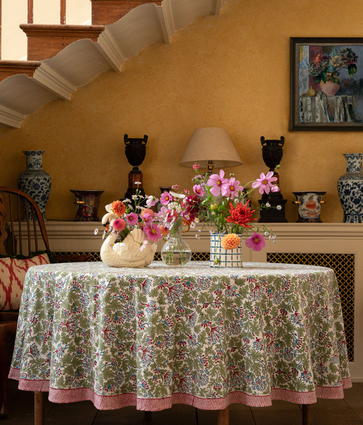 KELPIE TABLECLOTH IN GREEN/RED