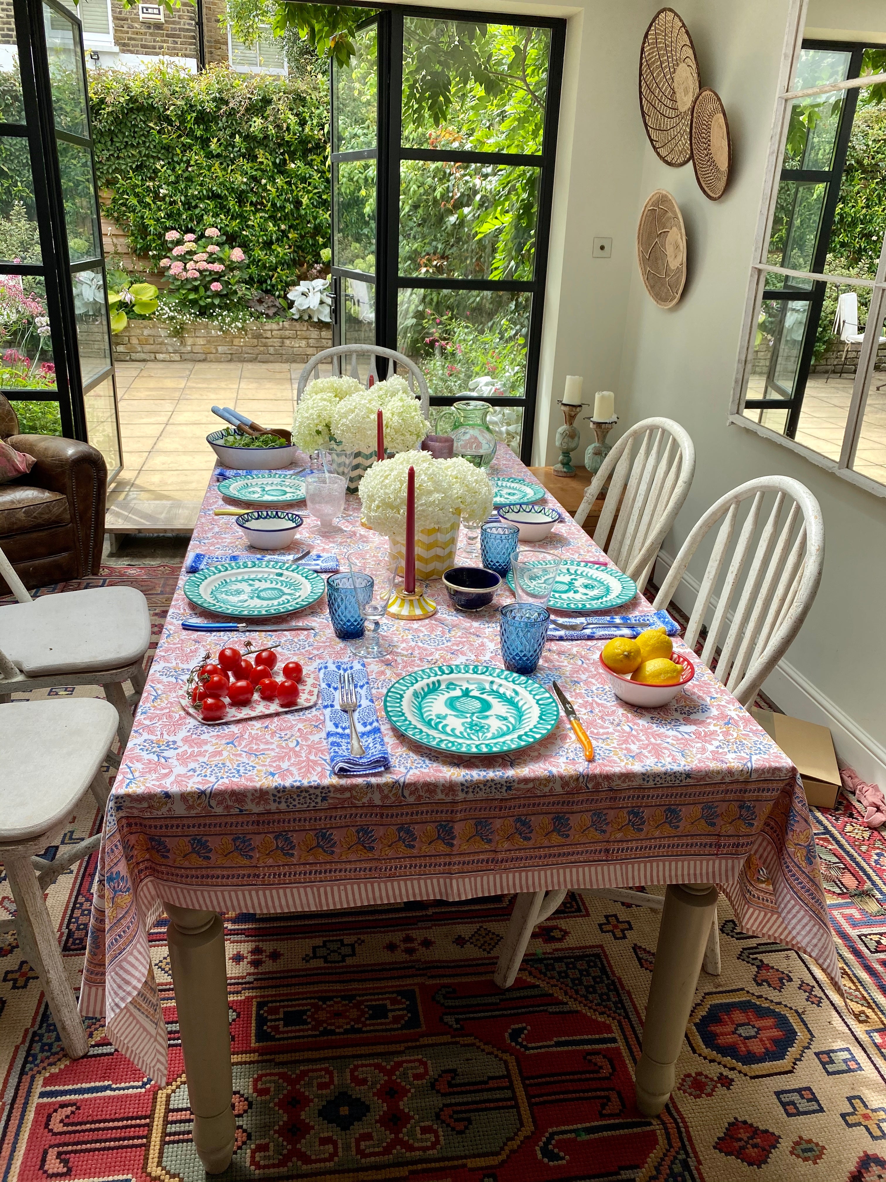 KELPIE TABLECLOTH IN PINK-BLUE