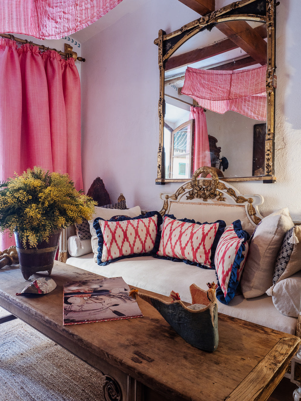 DEIA CUSHION - THE MEWS x GLORIA GONZALEZ