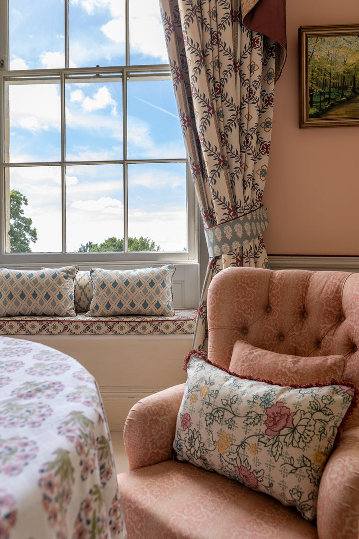 MARY'S MEANDER CUSHION WITH ANTIQUE PINK TRIM