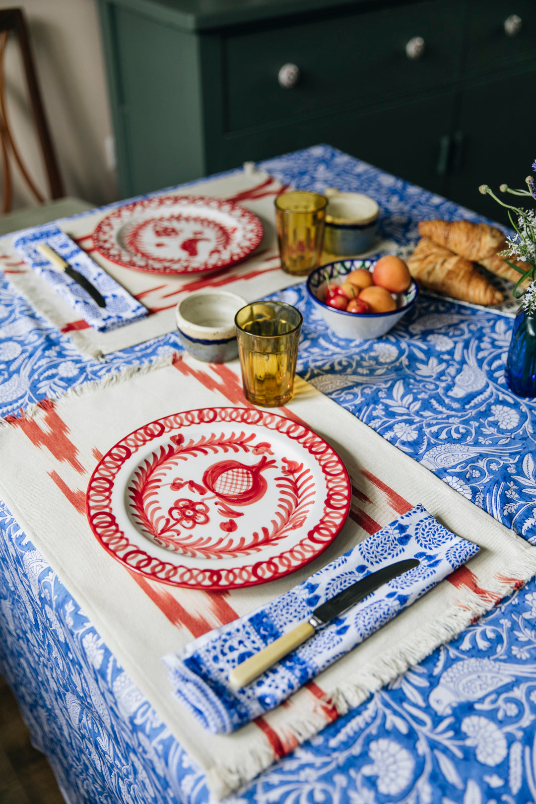 FABRIC PLACEMAT - CREAM WITH TERRACOTTA IKAT CHEVRON