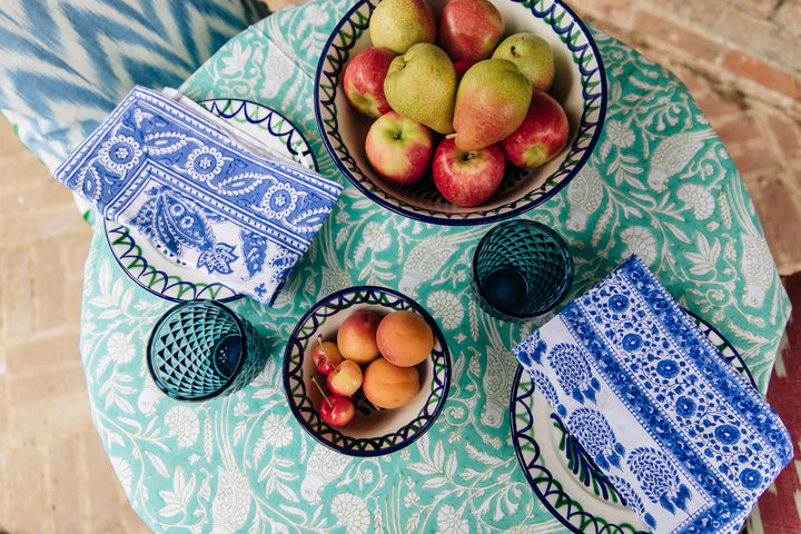 PARROT TABLECLOTH IN AQUA