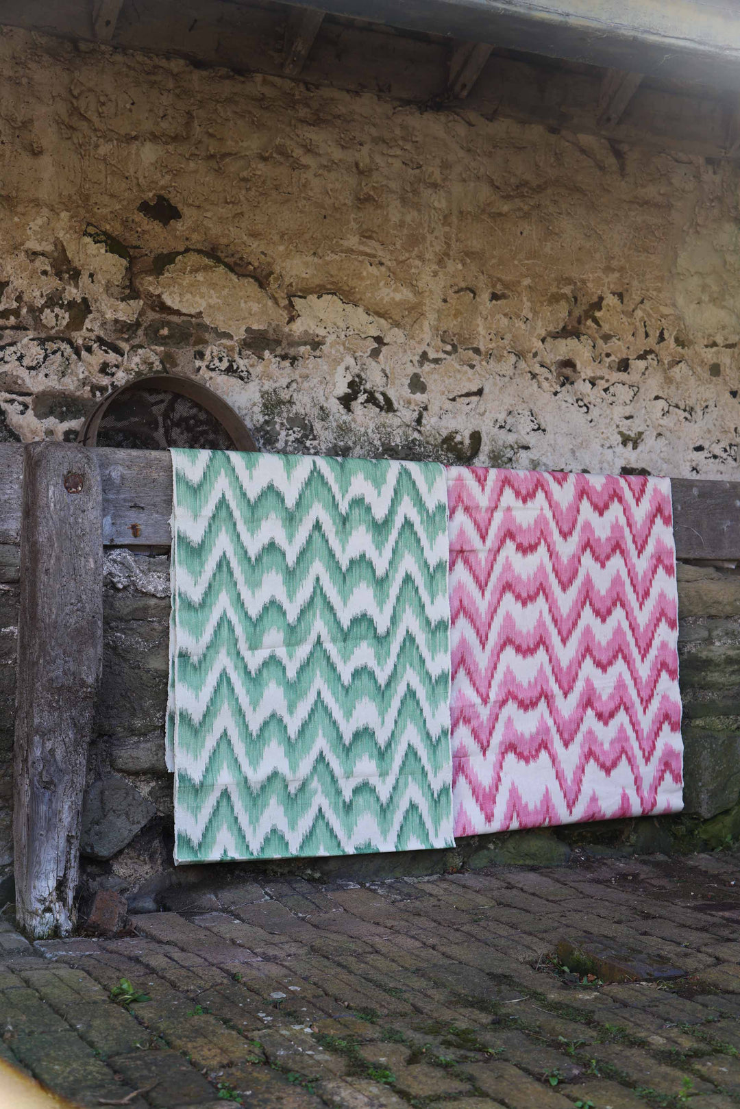 BUJOSA FABRIC - FLAMESTITCH PINK
