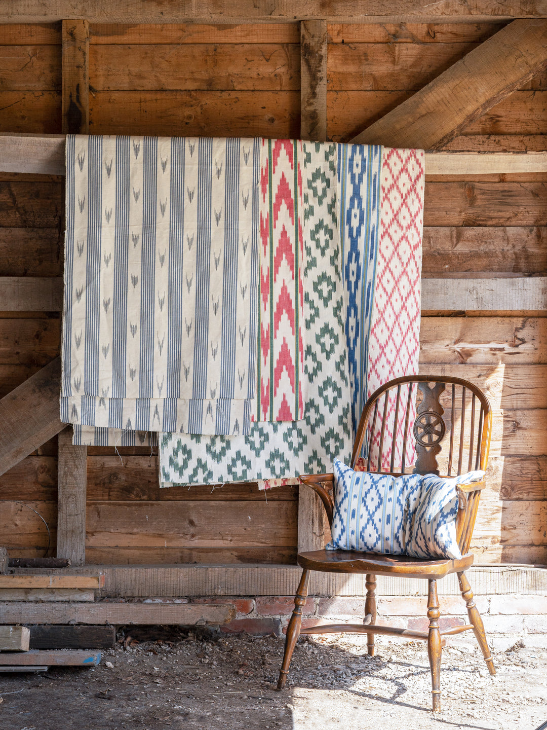 BUJOSA FABRIC - RED ZIGZAG WITH GREEN STRIPE