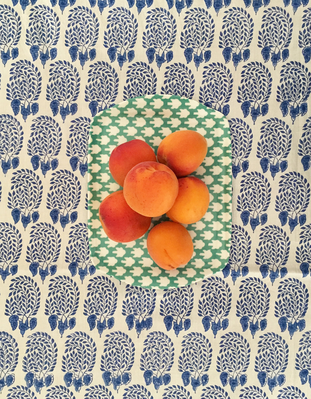 MELAMINE TRAY - CHICKEN FEET PATTERN, BLUE - Sale 25% off