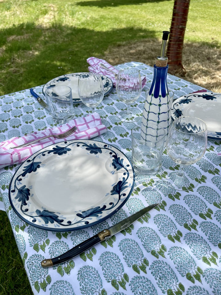 BUMBLE TABLECLOTH IN GREEN/AQUA
