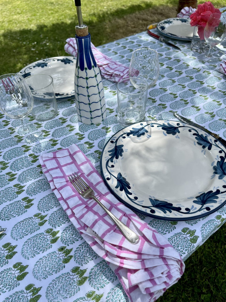 DINNER PLATE - INDIGO FLOWER