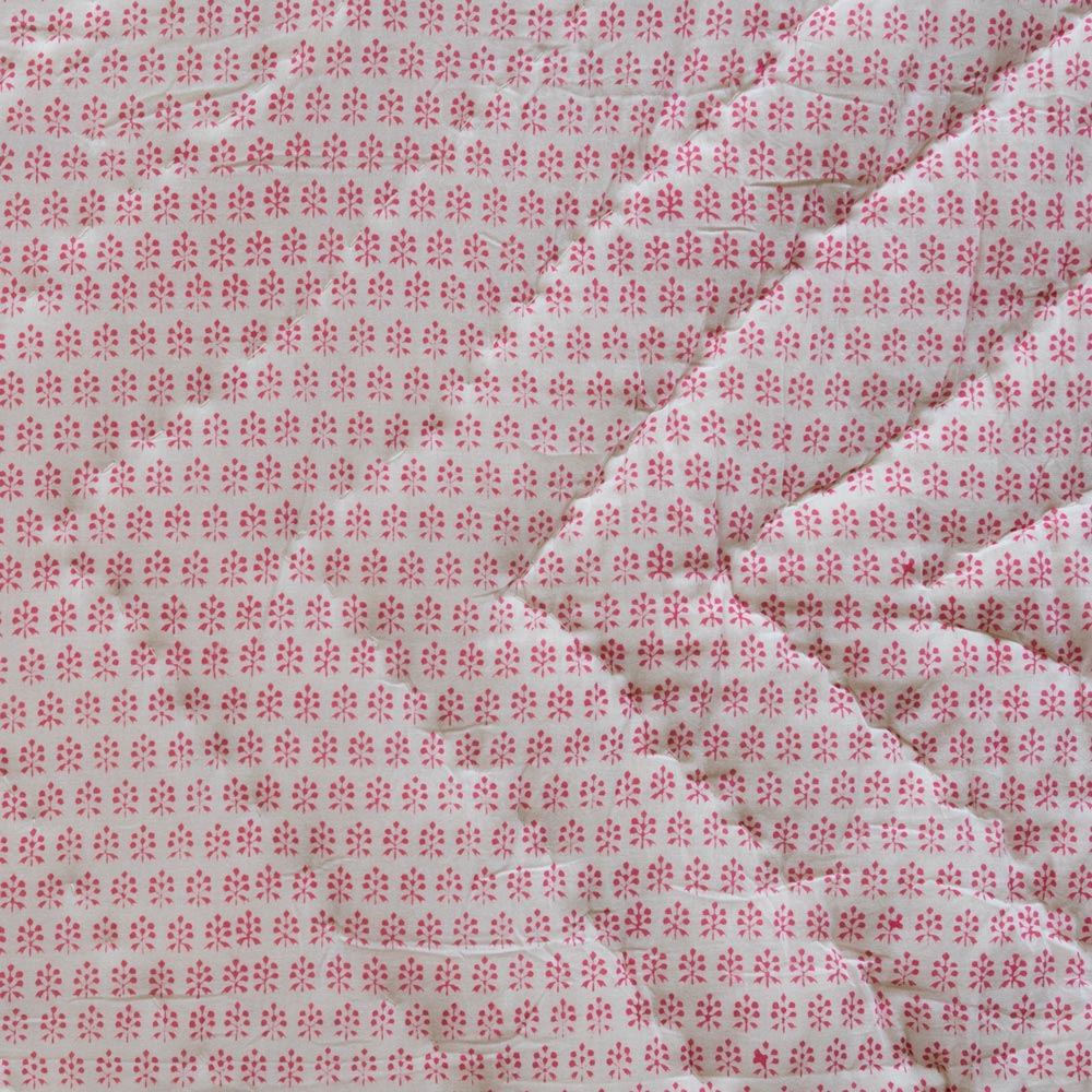 BUMBLE QUILT IN PINK