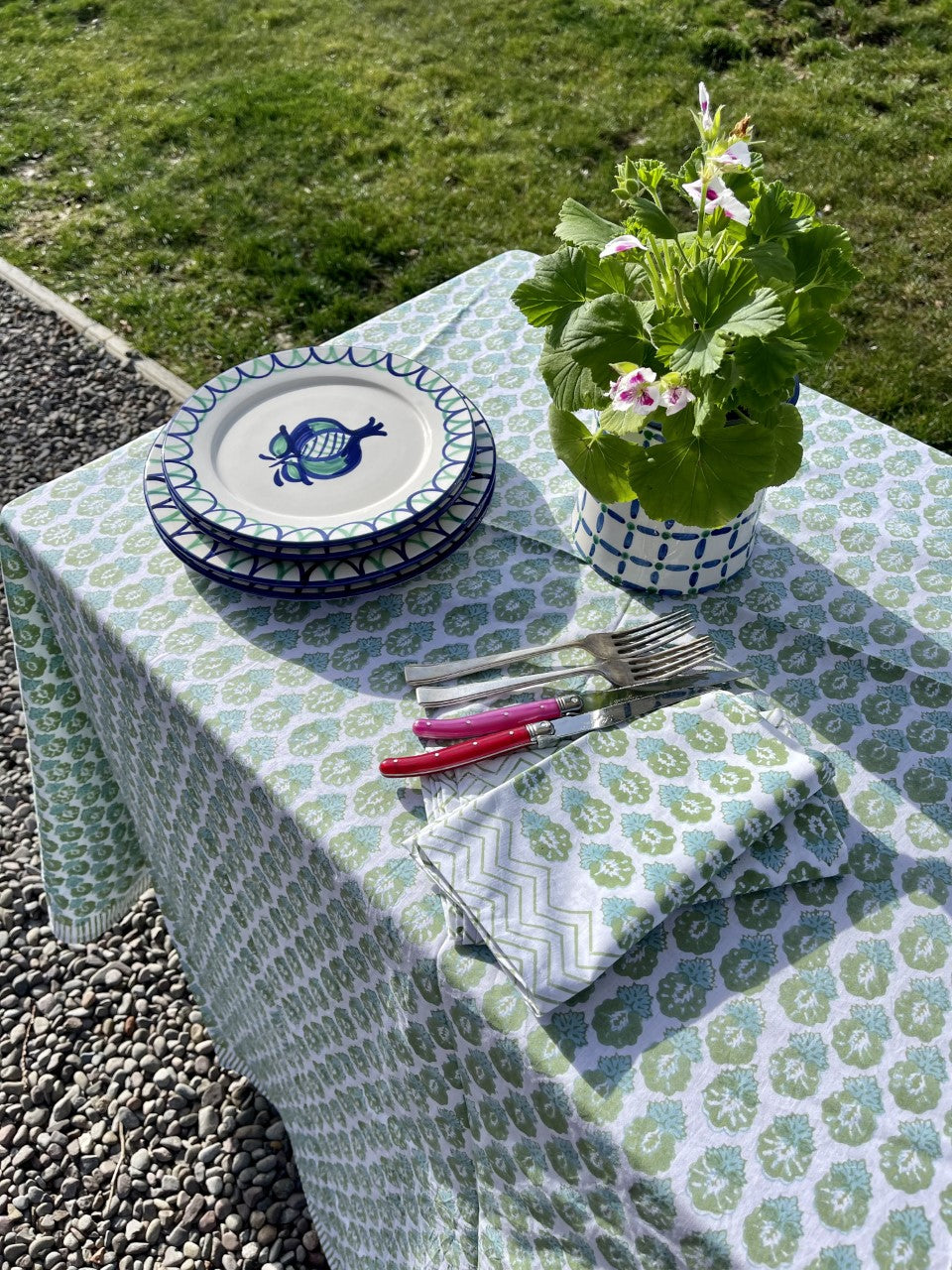 NELLIE NAPKIN IN GREEN (SET OF 4)