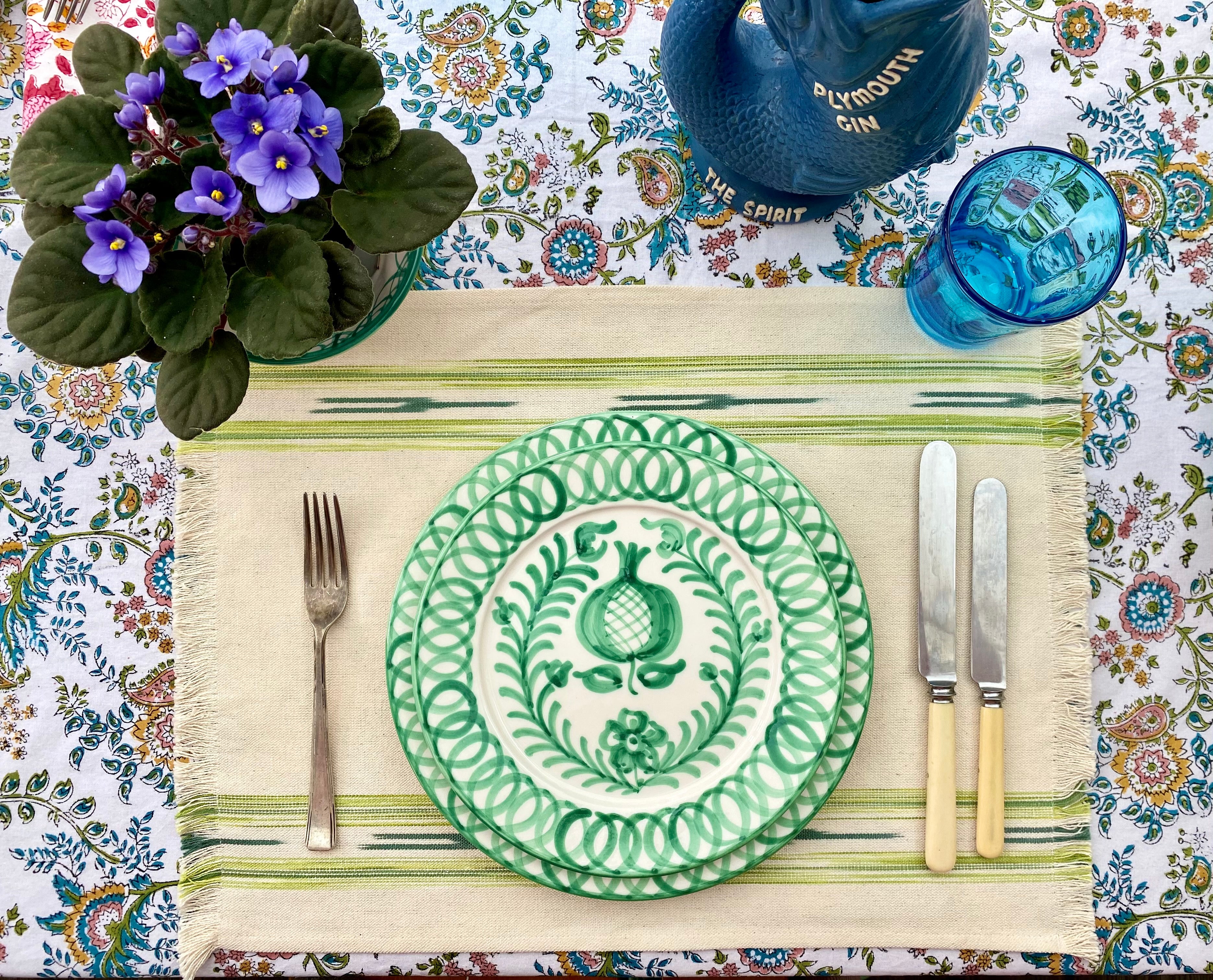 FABRIC PLACEMAT - CREAM WITH GREEN IKAT STRIPE
