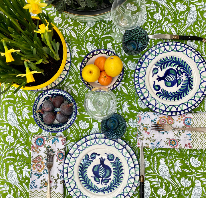 PARROT TABLECLOTH IN GREEN