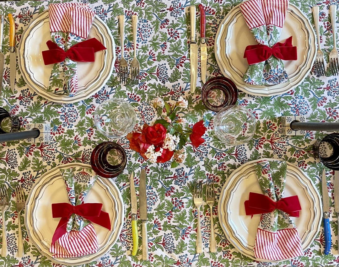 CHRISTMAS TABLE BOX - KELPIE GREEN RED