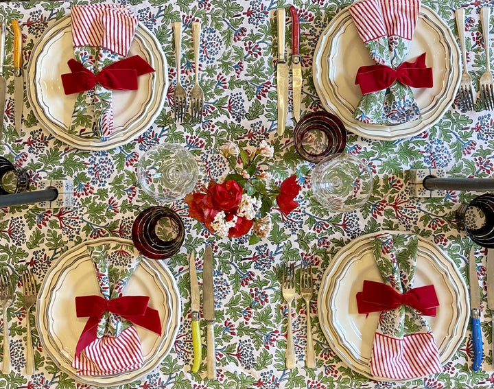 CHRISTMAS TABLE BOX - KELPIE GREEN RED