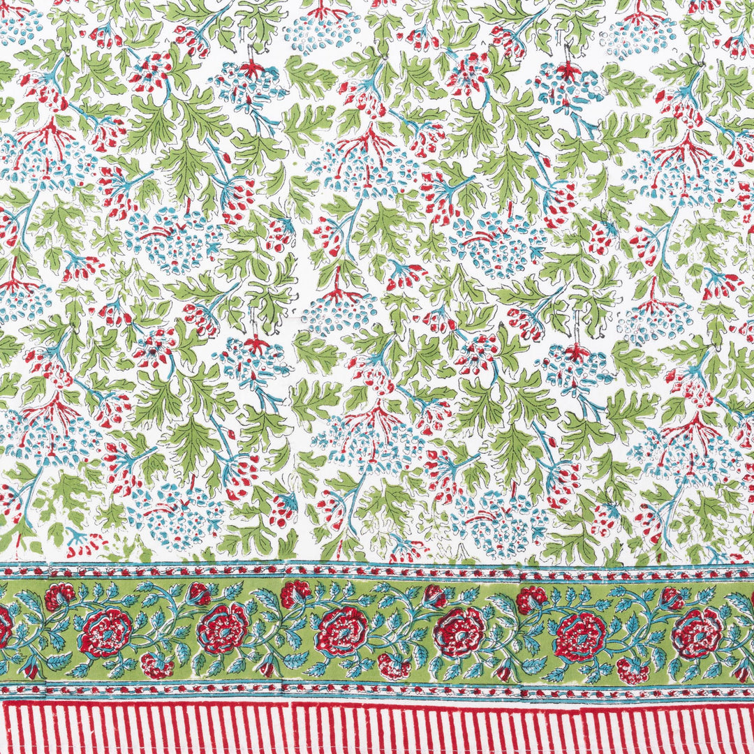 KELPIE TABLECLOTH IN GREEN/RED