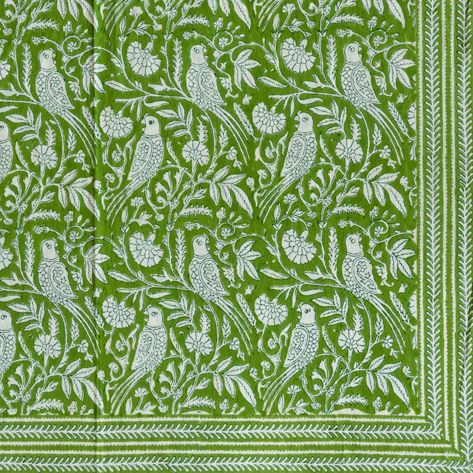 PARROT TABLECLOTH IN GREEN