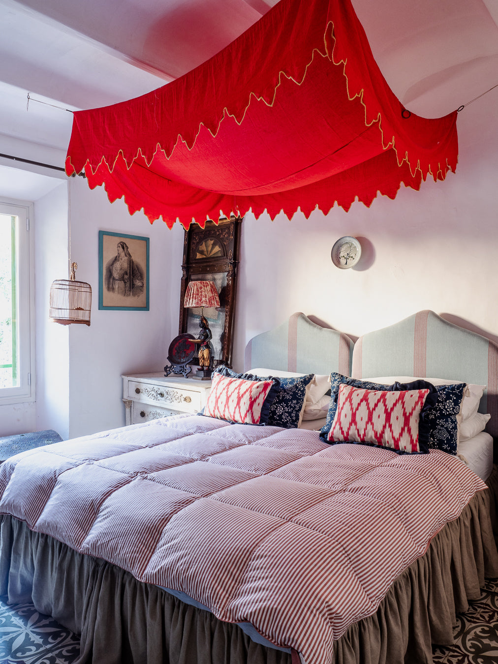 DEIA CUSHION - THE MEWS x GLORIA GONZALEZ