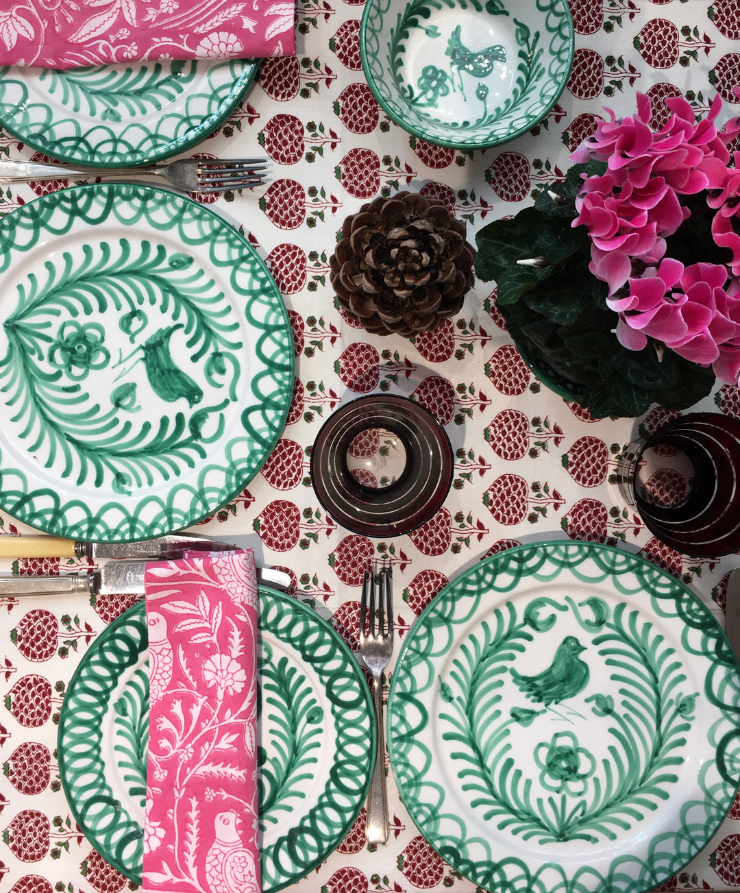 SIDE / DESSERT / SALAD PLATE - GREEN BIRD DESIGN