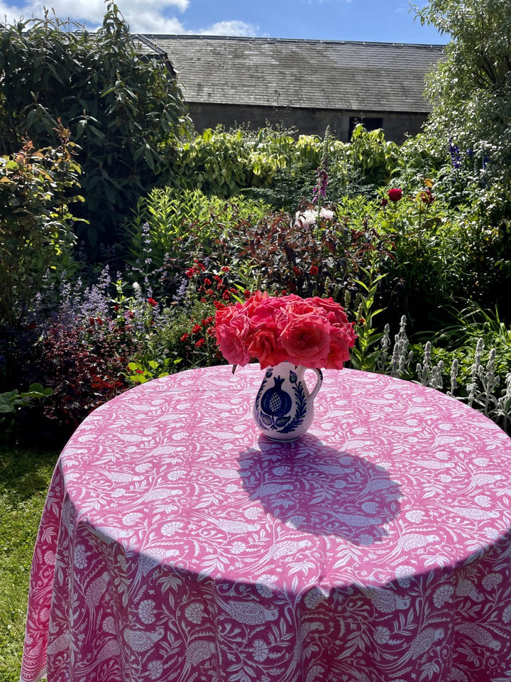PARROT TABLECLOTH IN PINK