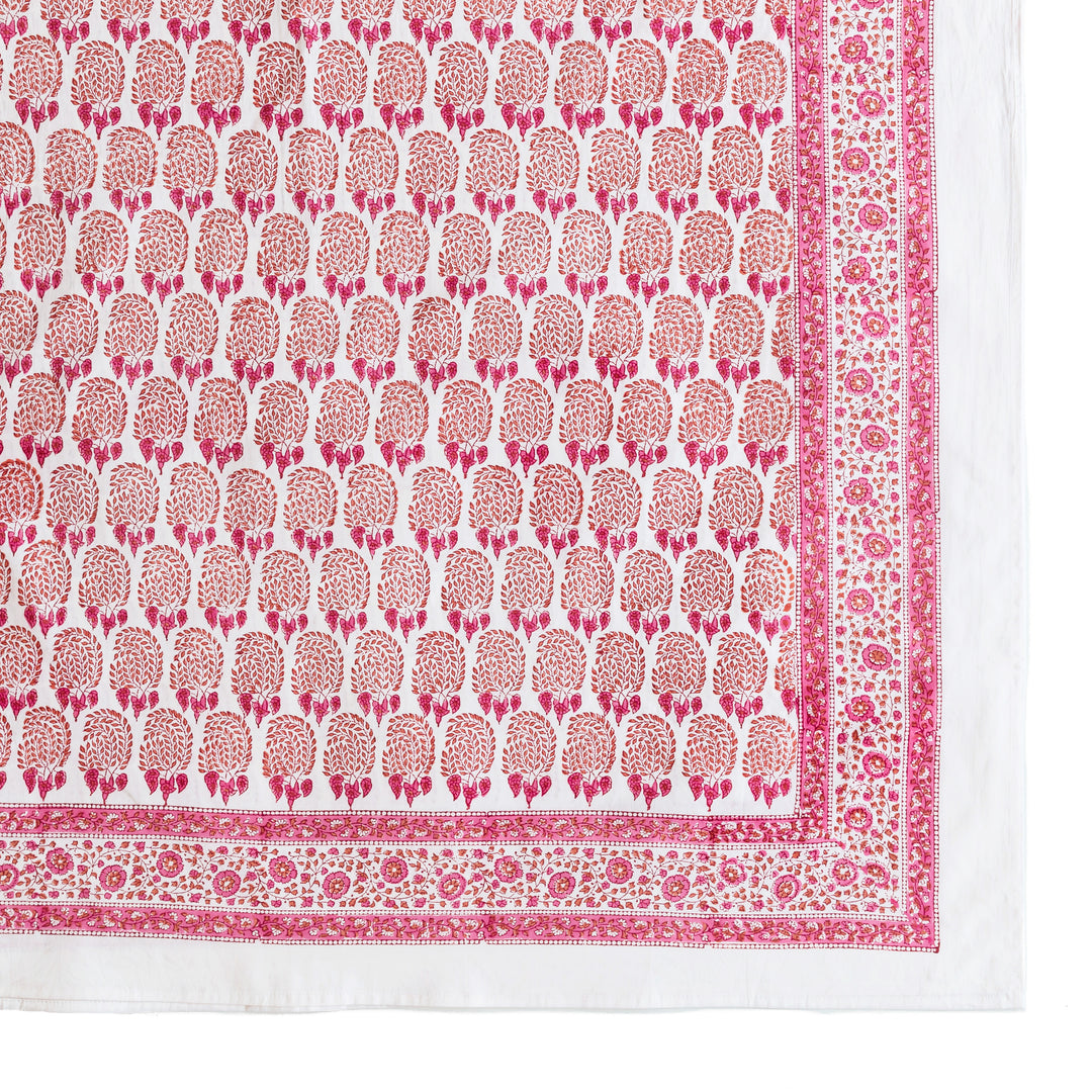 BUMBLE TABLECLOTH IN RED/PINK